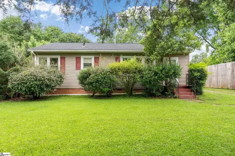 28 Mayflower Ave, Greenville, SC 29605