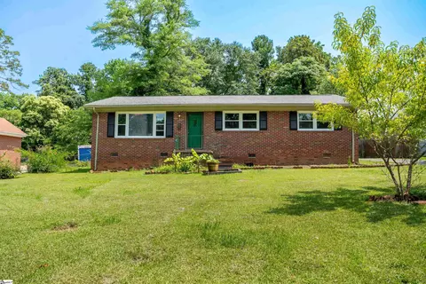 107 Anita Ct, Spartanburg, SC 29302