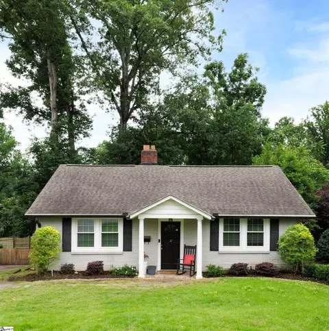 32 Douglas Dr, Greenville, SC 29605
