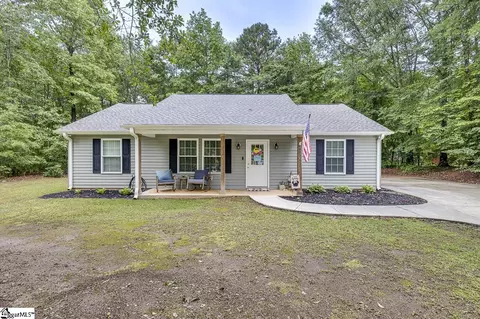 300 Bell Mill Ln, Walhalla, SC 29691