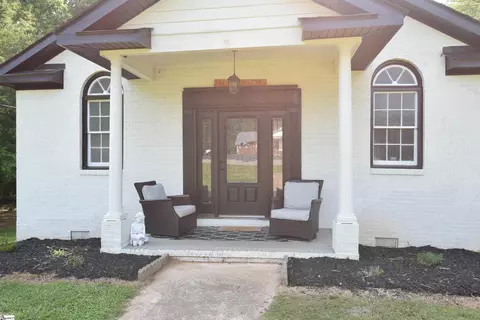 127 Eastview Rd, Pelzer, SC 29669