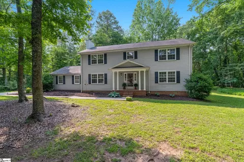 101 Shagbark Cir, Simpsonville, SC 29680