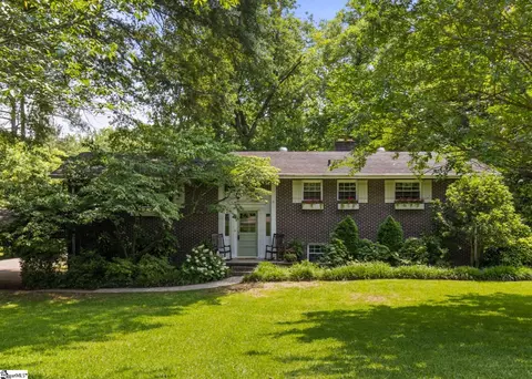 104 Rosemary Ln, Greenville, SC 29615