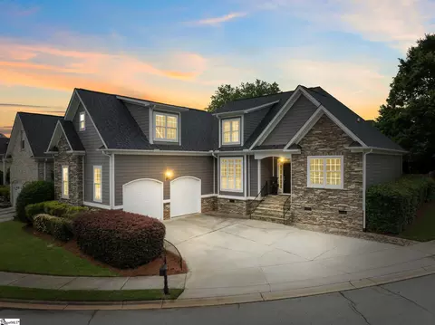 111 Holland Trace Cir, Simpsonville, SC 29681