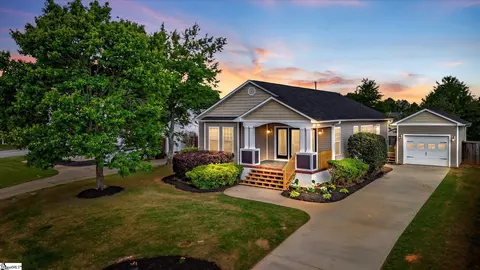 103 Tarpon Ct, Fountain Inn, SC 29644