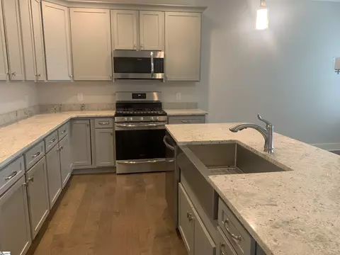 Kitchen - 209 Claridge Way, Greer, SC 29651 photo 3 of 3