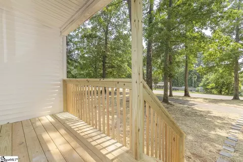 207 Shade Tree Cir, Easley, SC 29640 photo 8