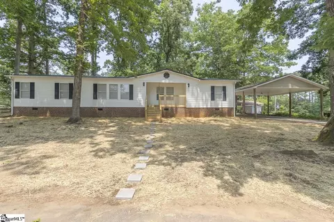 207 Shade Tree Cir, Easley, SC 29640