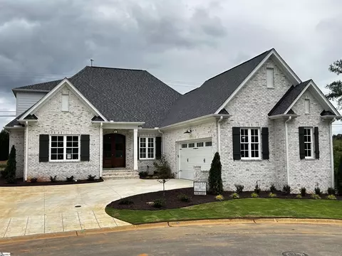 315 Tanoak Ct, Simpsonville, SC 29681