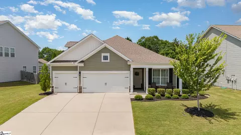 518 Elwood Dr, Duncan, SC 29334
