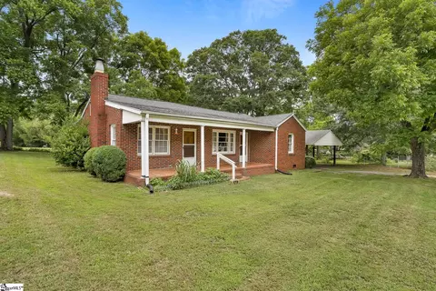 218 Mauldin St, Williamston, SC 29697