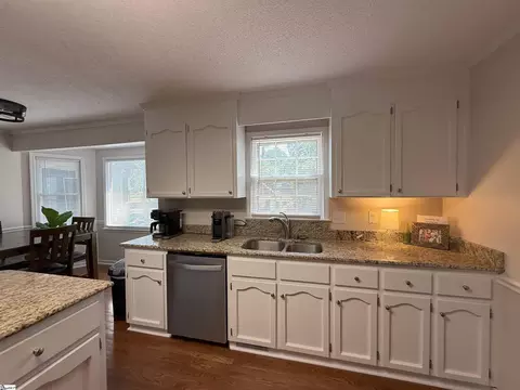 111 Firethorne Ct, Greer, SC 29650 photo 11