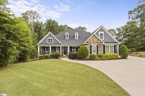 105 Tall Oaks Ct, Easley, SC 29642