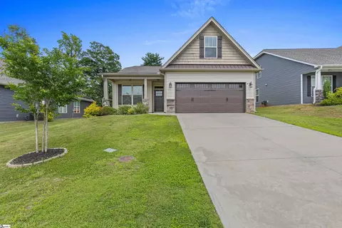 104 Forest Ridge Way, Greenville, SC 29617