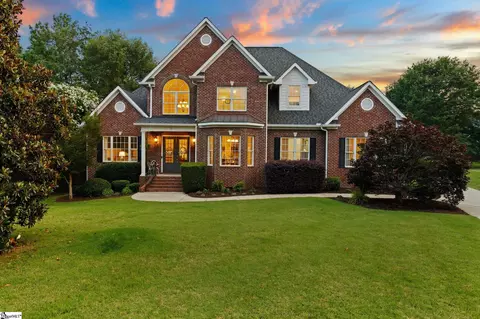 5 Fife Ct, Simpsonville, SC 29681