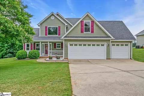 30 Chalice Hill Ln, Travelers Rest, SC 29690