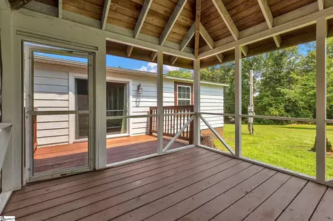 381 Cox Rd, Greer, SC 29651 photo 22