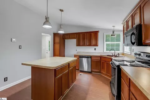 381 Cox Rd, Greer, SC 29651 photo 10