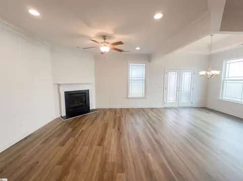231 Henrydale Dr, Easley, SC 29642 photo 3