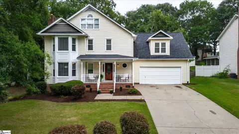 121 Legrae Ln, Taylors, SC 29687