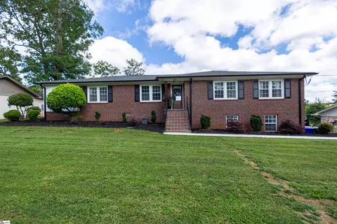 22 Lockwood Ave, Greenville, SC 29607