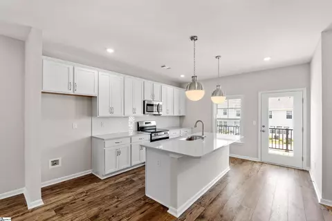 37 Leander Dr, Greer, SC 29651 photo 5