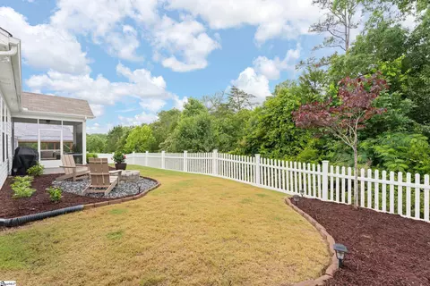 Exterior - 181 Caledonia Dr, Easley, SC 29642 photo 5 of 7