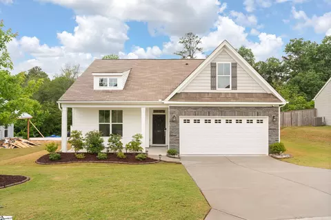 Exterior - 181 Caledonia Dr, Easley, SC 29642 photo 2 of 7