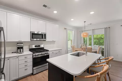 Kitchen - 181 Caledonia Dr, Easley, SC 29642 photo 1 of 2