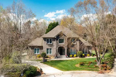 7 Collina Ct, Greenville, SC 29609