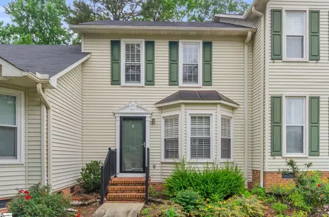 328 Angie Dr, Taylors, SC 29687