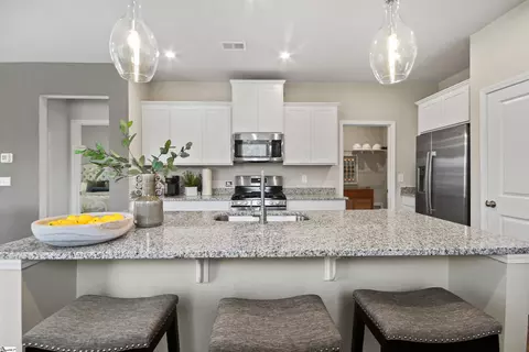 Kitchen - 1146 Berry Patch Dr, Lyman, SC 29365 photo 4 of 5