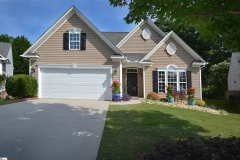 10 Bamburgh Brae Ct, Simpsonville, SC 29681