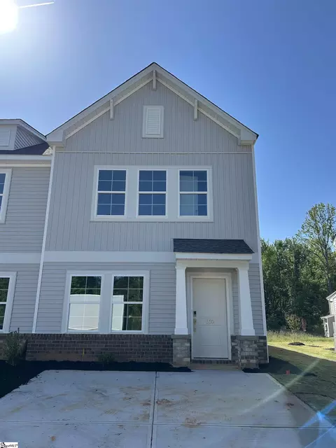 310 Cambrian Ct, Taylors, SC 29687