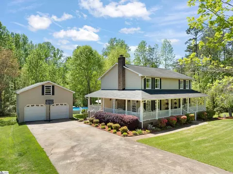 137 Cannon Ln, Easley, SC 29640