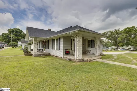 5 Alabama St, Honea Path, SC 29654 photo 4