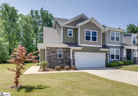 40 Creekhaven Ln, Taylors, SC 29687