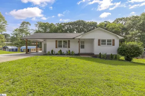 302 Hemlock Ave, Anderson, SC 29625