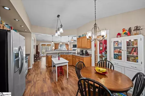 129 Worcester Ln, Easley, SC 29642 photo 10