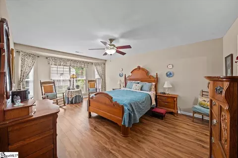 129 Worcester Ln, Easley, SC 29642 photo 12