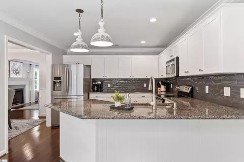 Kitchen - 435 Grayson Dr, Moore, SC 29369 photo 1 of 5
