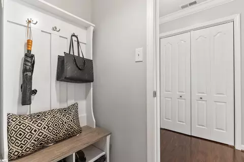 Entry Way - 435 Grayson Dr, Moore, SC 29369 photo 4 of 4