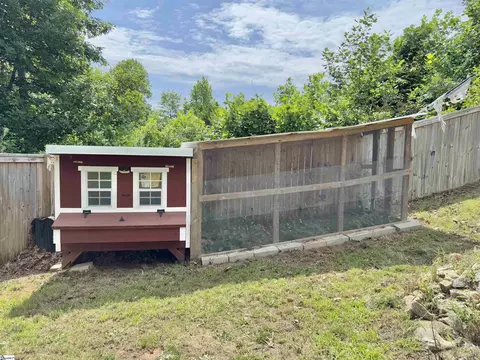 Exterior - 409 Pleasant View Rd, Pickens, SC 29671 photo 7 of 8