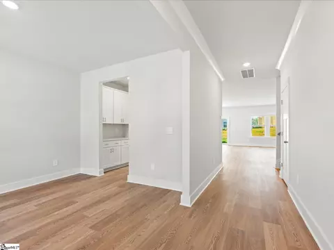 787 Burghley Cir, Greer, SC 29651 photo 2