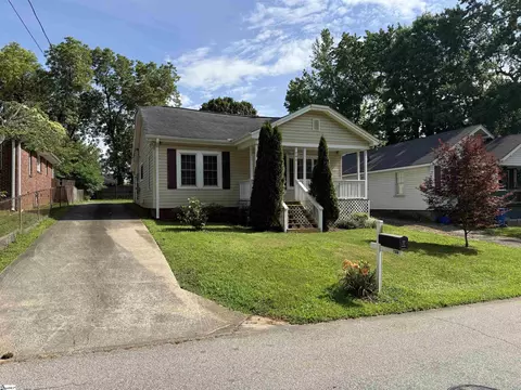 206 Rogers Ave, Greenville, SC 29617