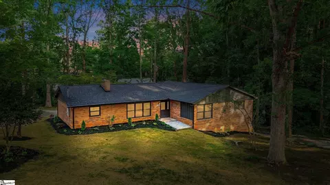 204 Pearle Dr, Easley, SC 29642