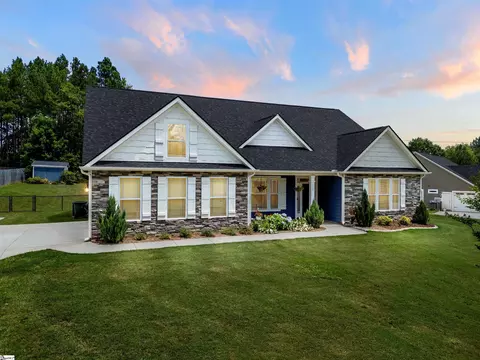373 Roy Hall Way, Campobello, SC 29322
