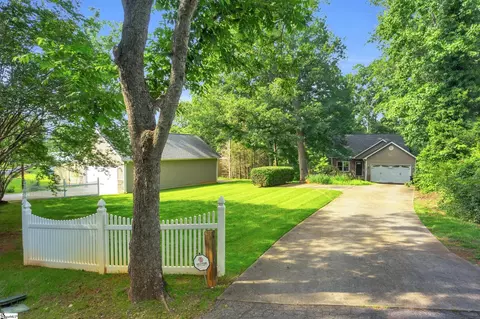 214 New Salem Dr, Anderson, SC 29625