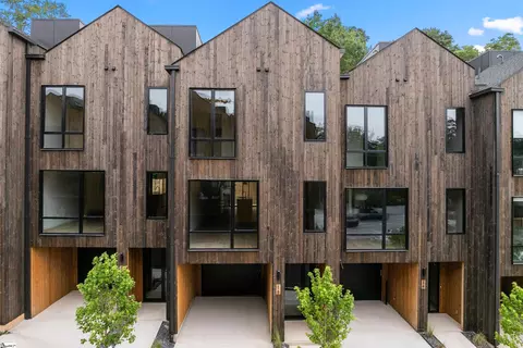 16 Nordic Ln, Greenville, SC 29609