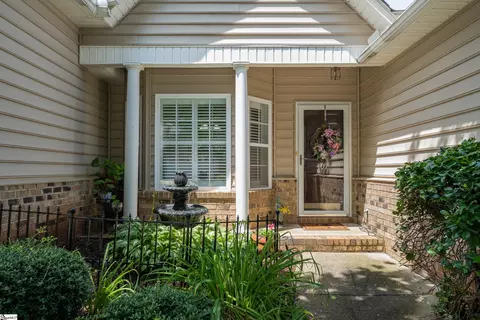 107 Hingham Way, Greer, SC 29650 photo 4